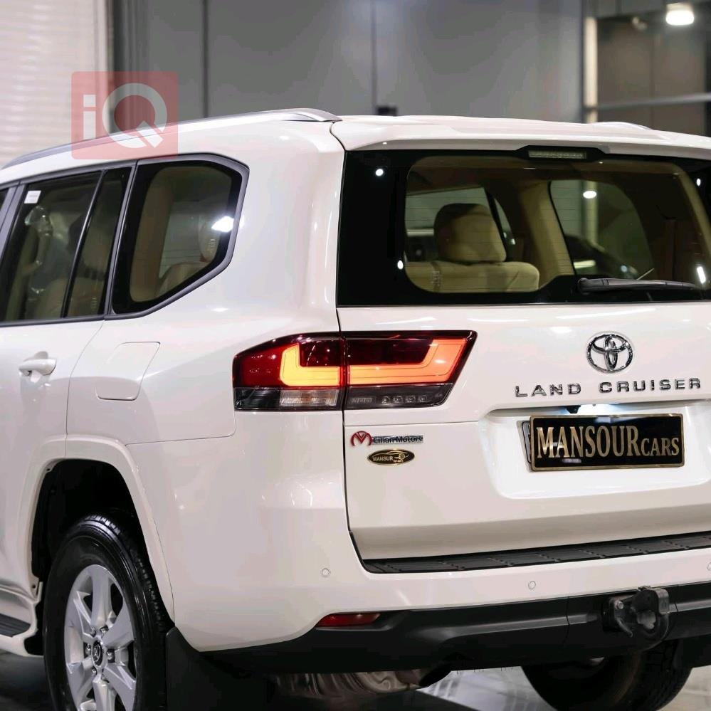 تويوتا لاندكروزر